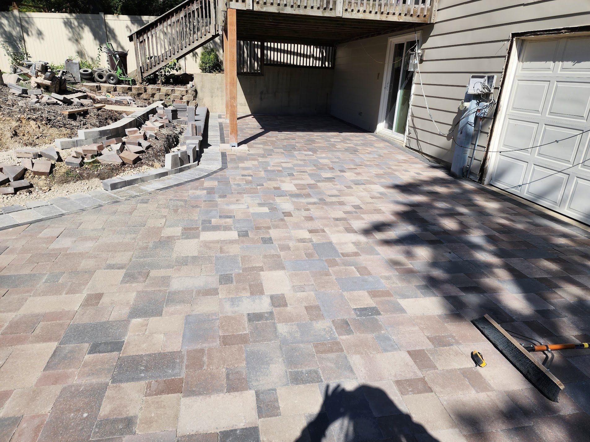 Herringbone pattern paver driveway