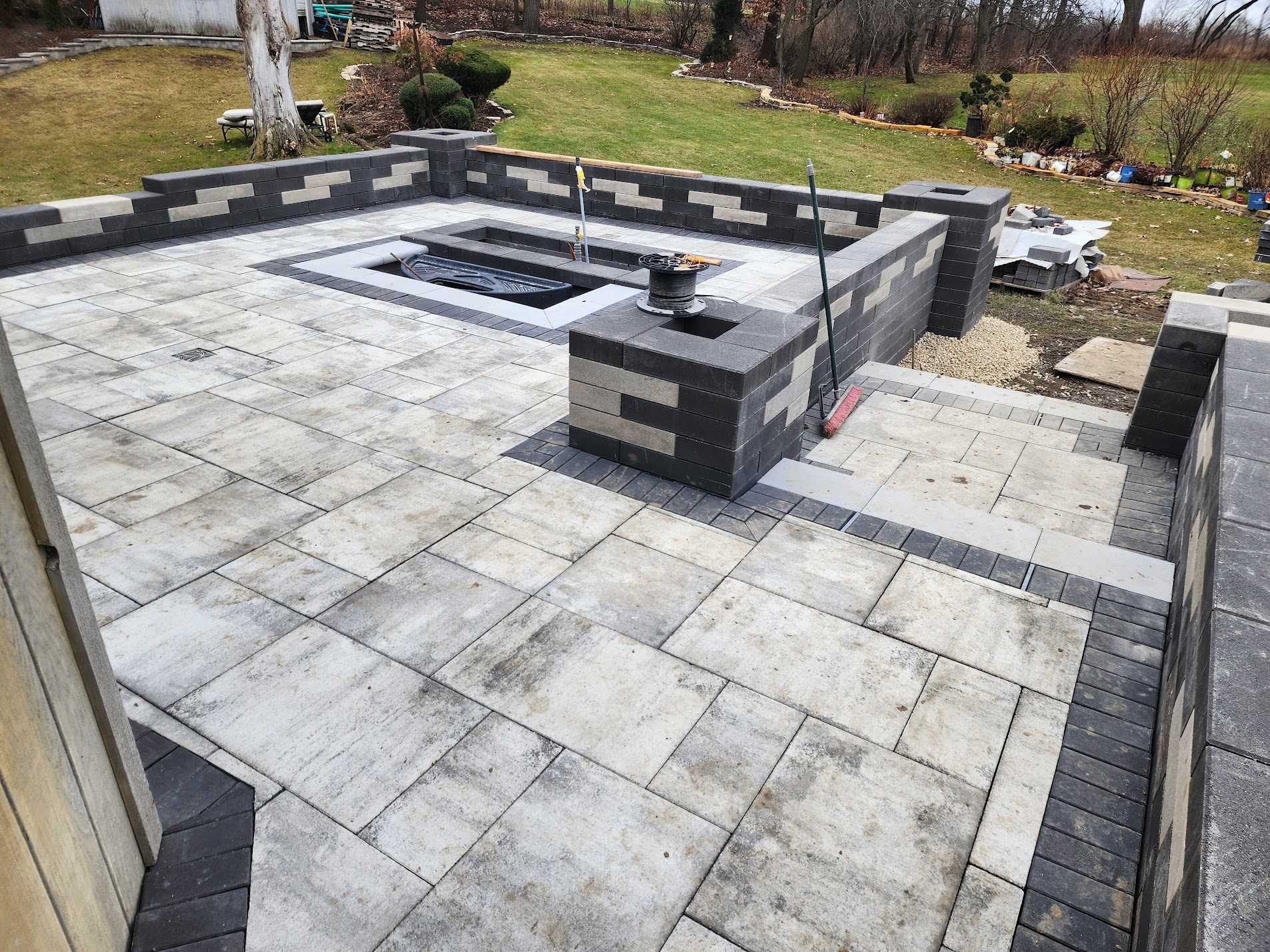 Modern fire pit with dining area